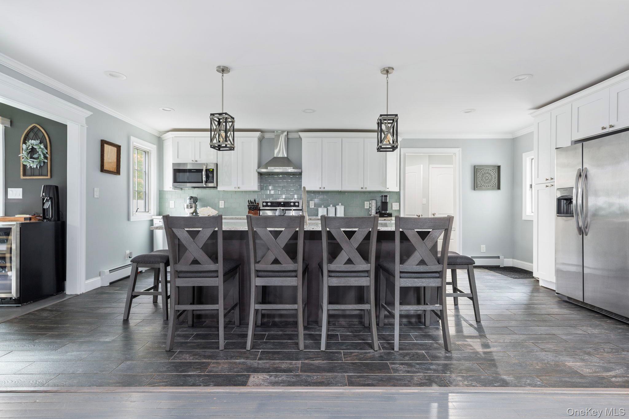 17 Diane Court, Nesconset, NY 11767