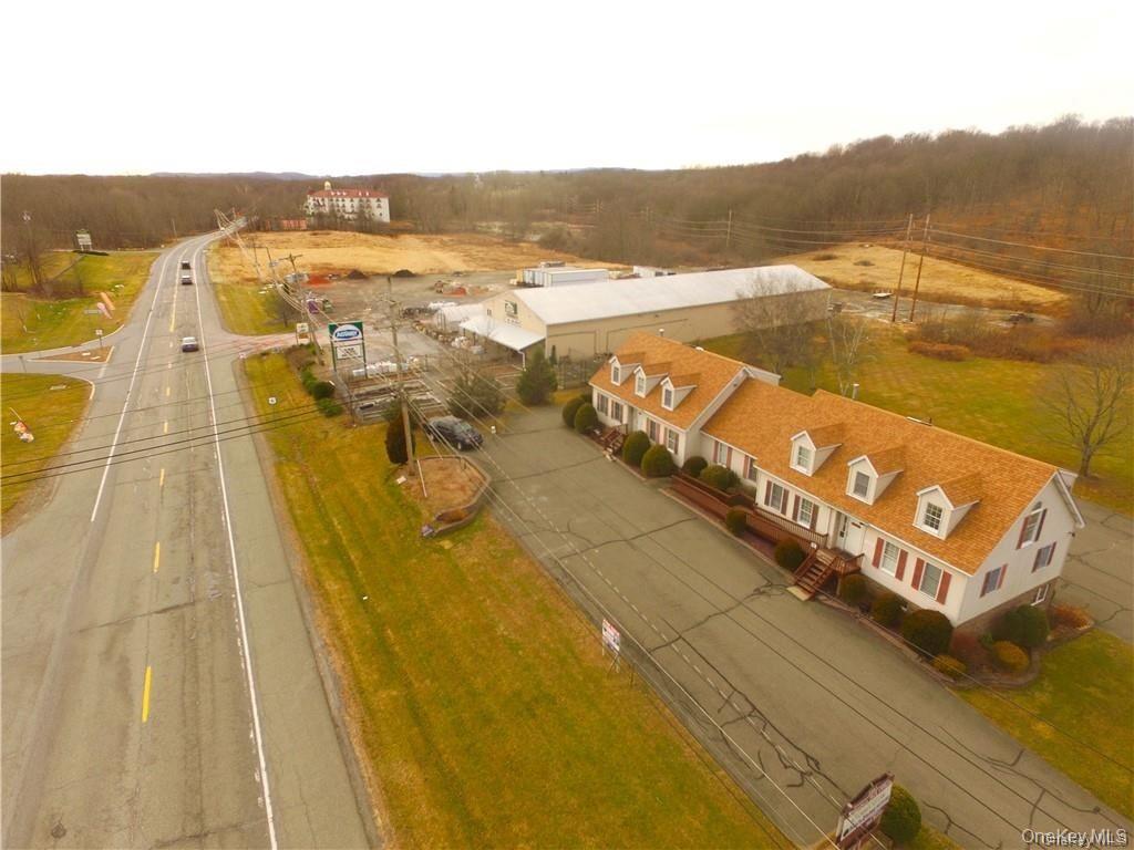 2927 Route 6 # 1st Floor lower R side, Slate Hill, NY 10973