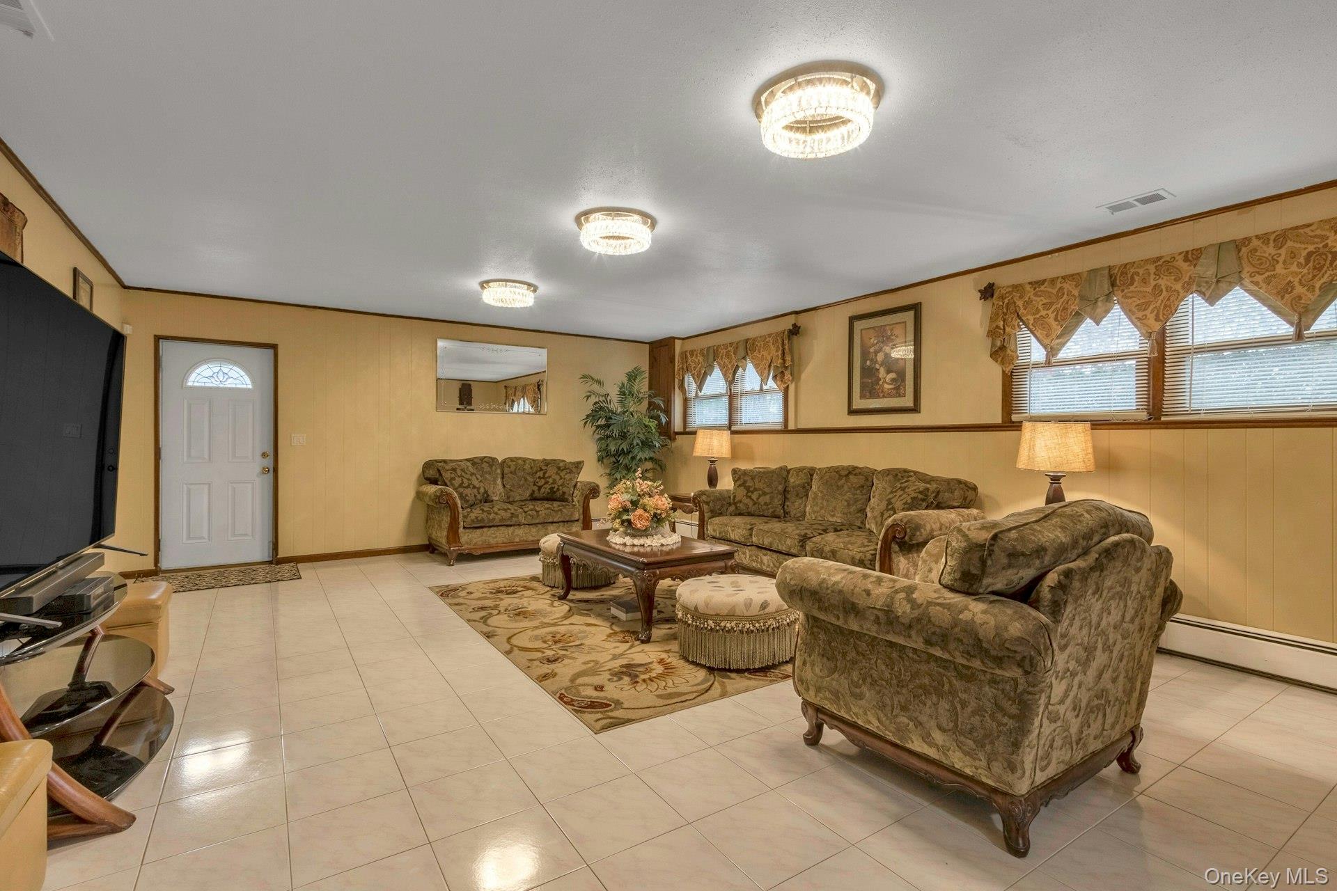 44 Greenridge Way, Spring Valley, NY 10977