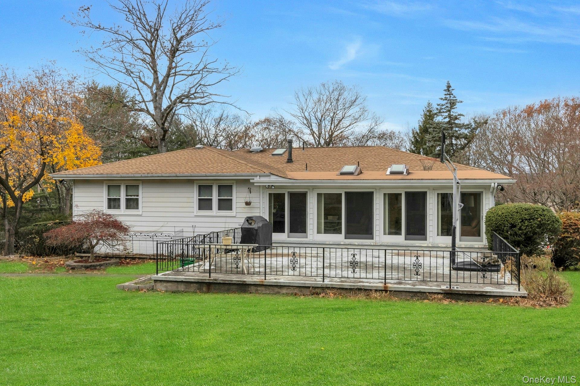 44 Greenridge Way, Spring Valley, NY 10977