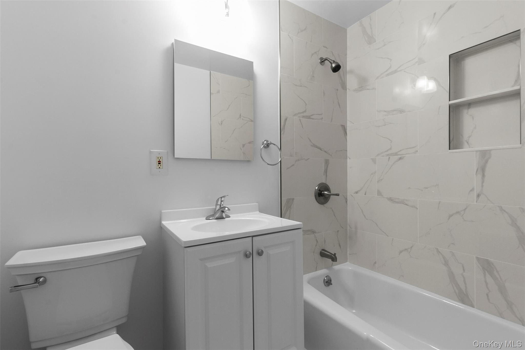 372 Central Park Avenue # 2E, Scarsdale, NY 10583