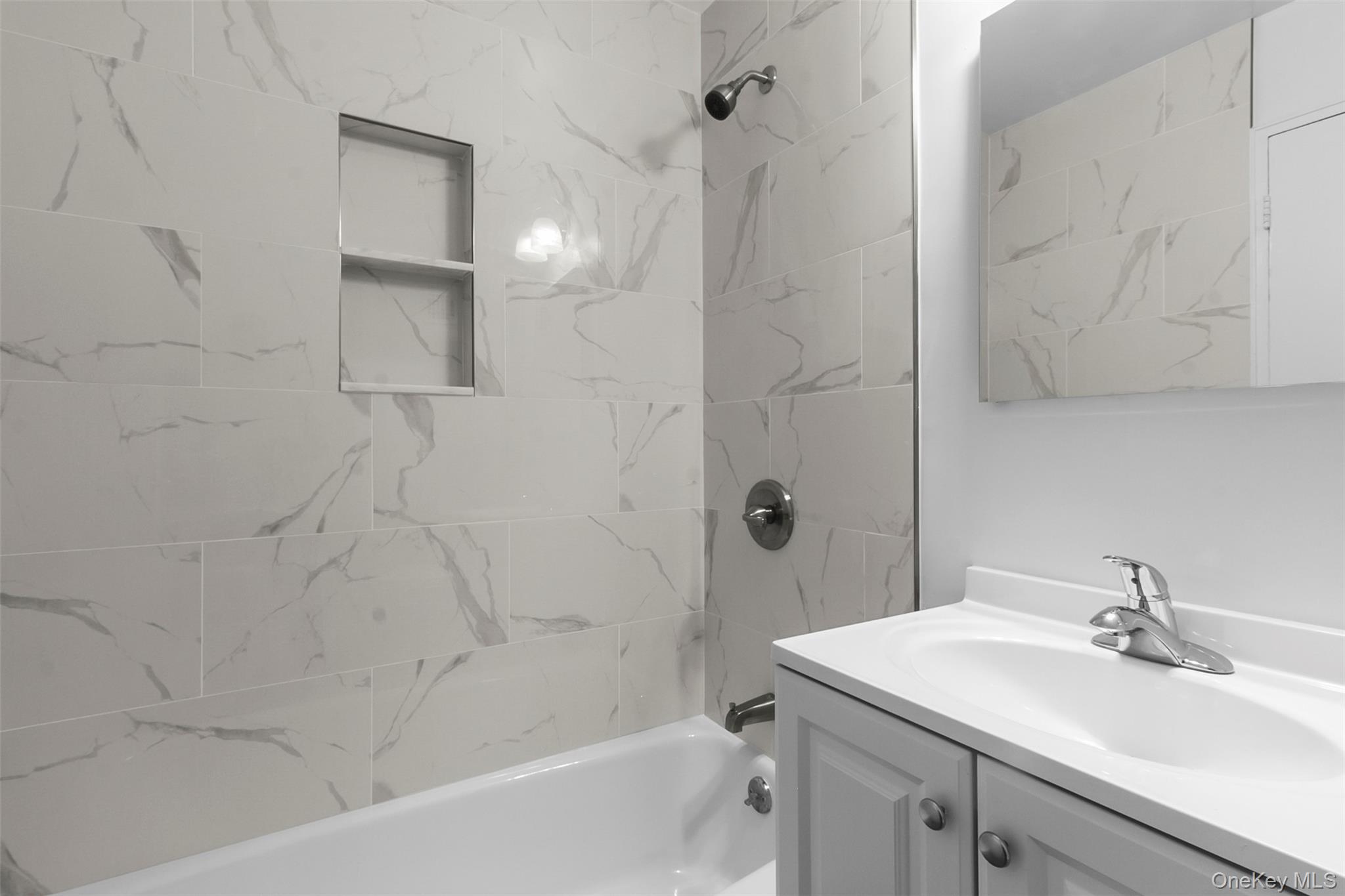 372 Central Park Avenue # 2E, Scarsdale, NY 10583