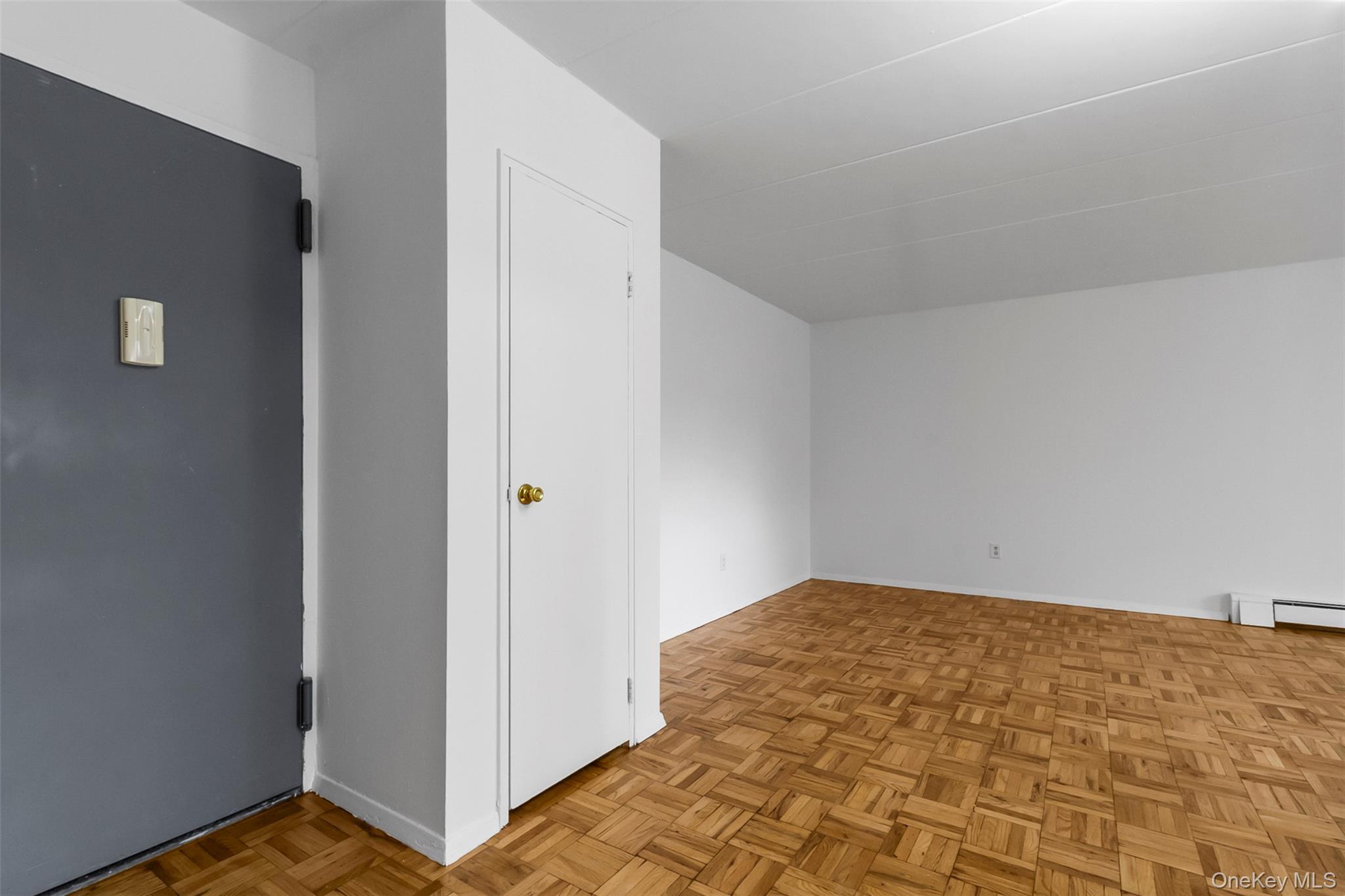 372 Central Park Avenue # 2E, Scarsdale, NY 10583