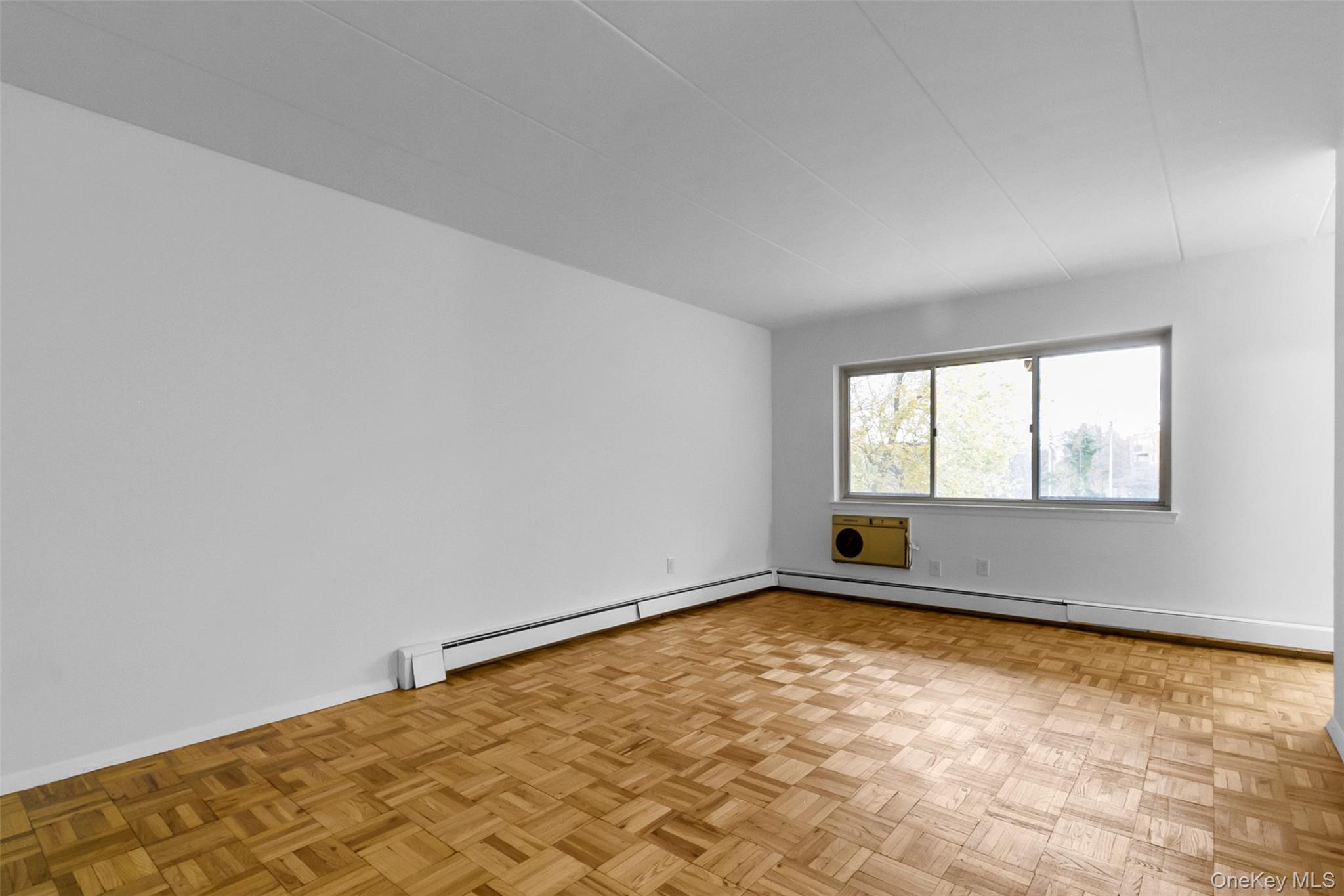 372 Central Park Avenue # 2E, Scarsdale, NY 10583