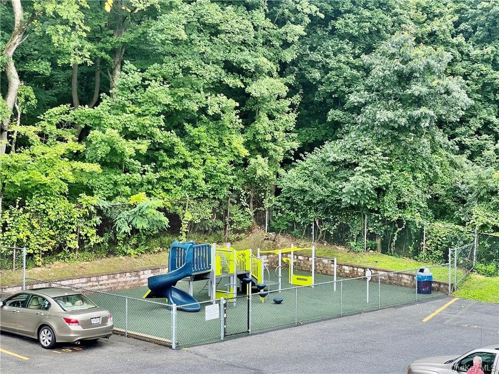 372 Central Park Avenue # 2E, Scarsdale, NY 10583