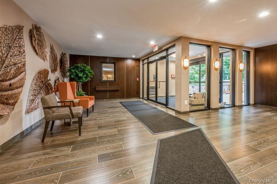 372 Central Park Avenue # 2E, Scarsdale, NY 10583