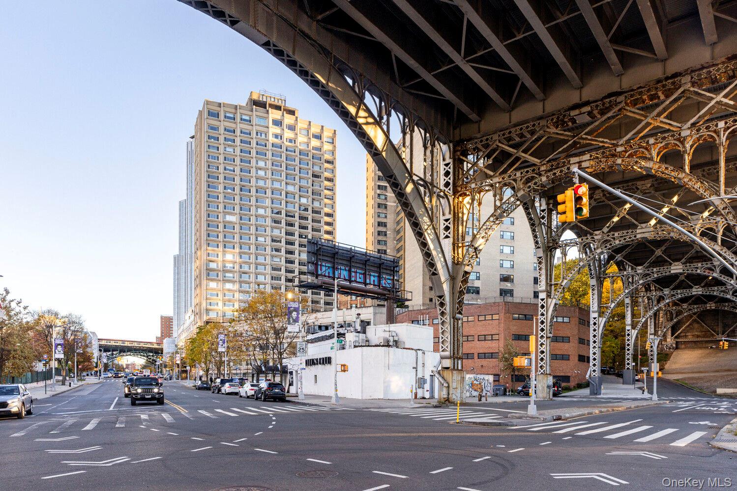 656 W 125TH Street # ICONIC, New York (Manhattan), NY 10027