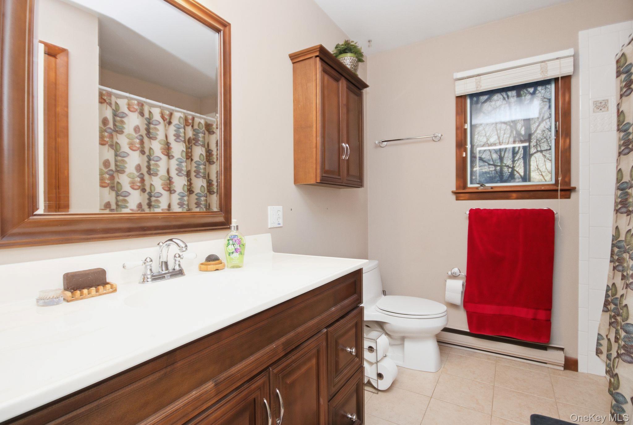 157 Roosevelt Road, Hyde Park, NY 12538