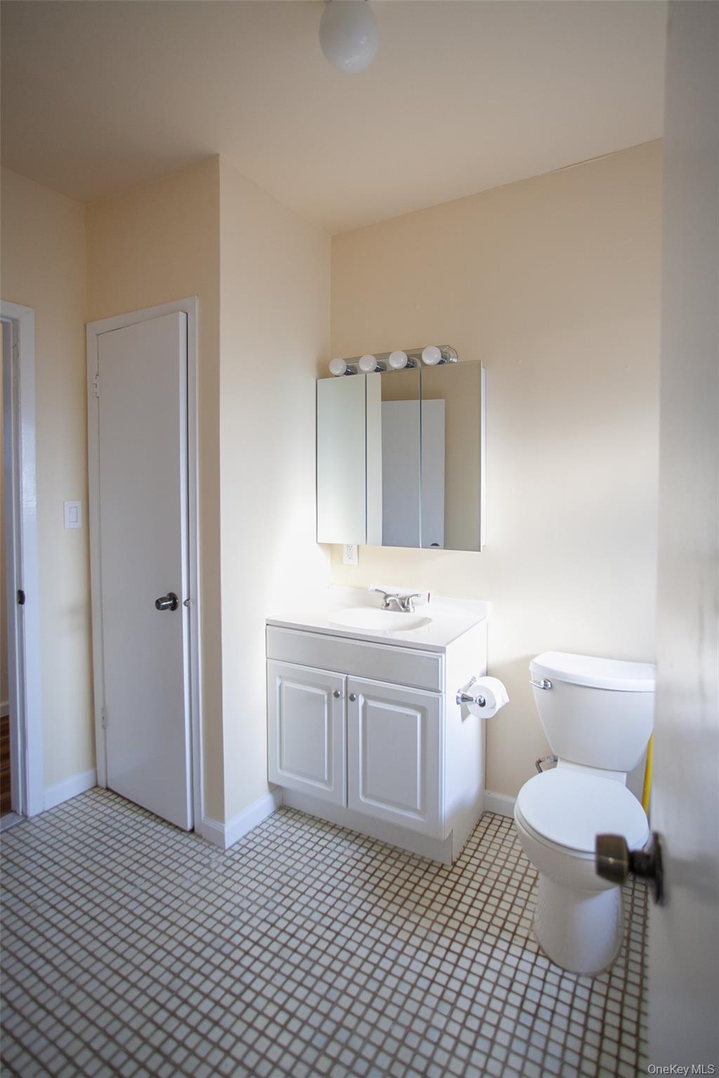 35 W Olive Street, Long Beach, NY 11561