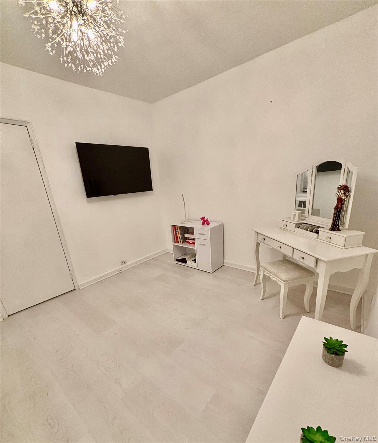 16 N Broadway # 3E, White Plains, NY 10601