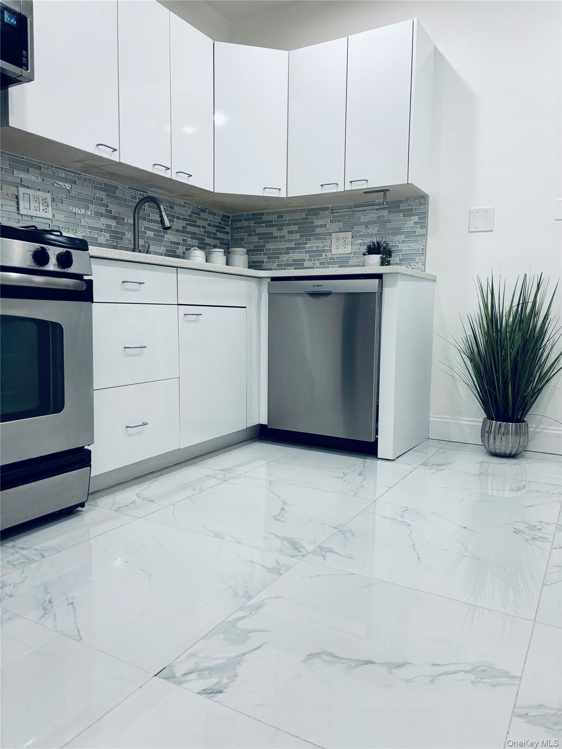 16 N Broadway # 3E, White Plains, NY 10601