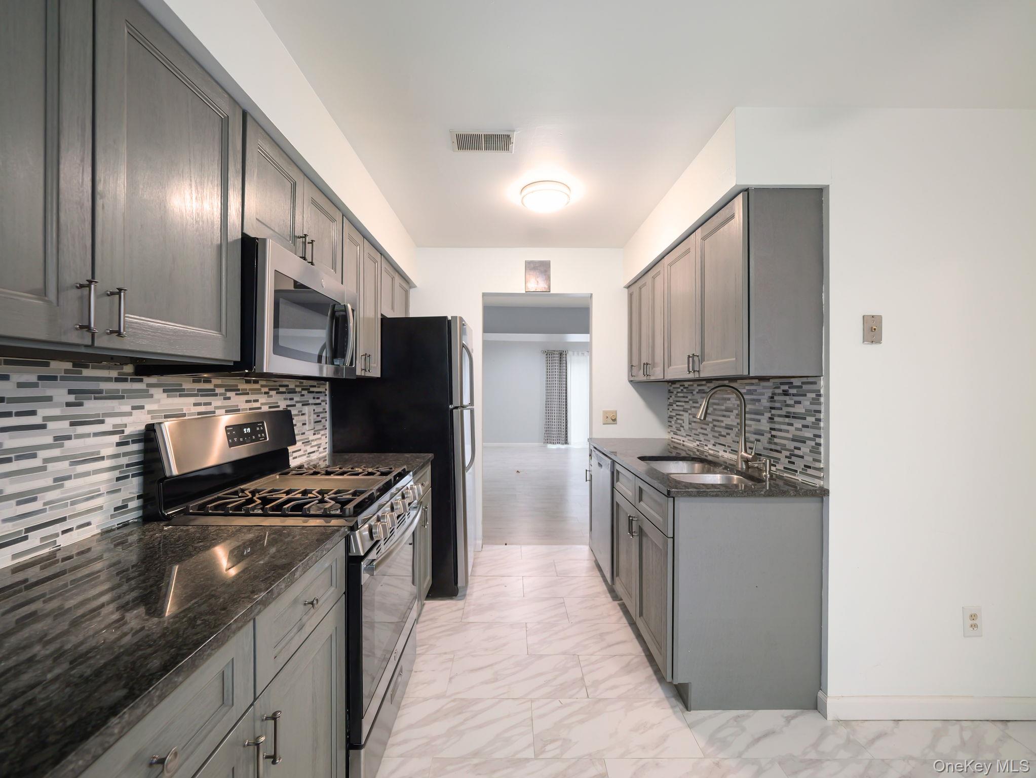 276 Temple Hill Road # 707, New Windsor, NY 12553