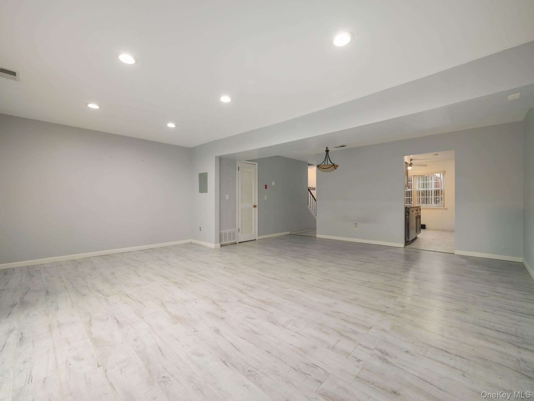 276 Temple Hill Road # 707, New Windsor, NY 12553