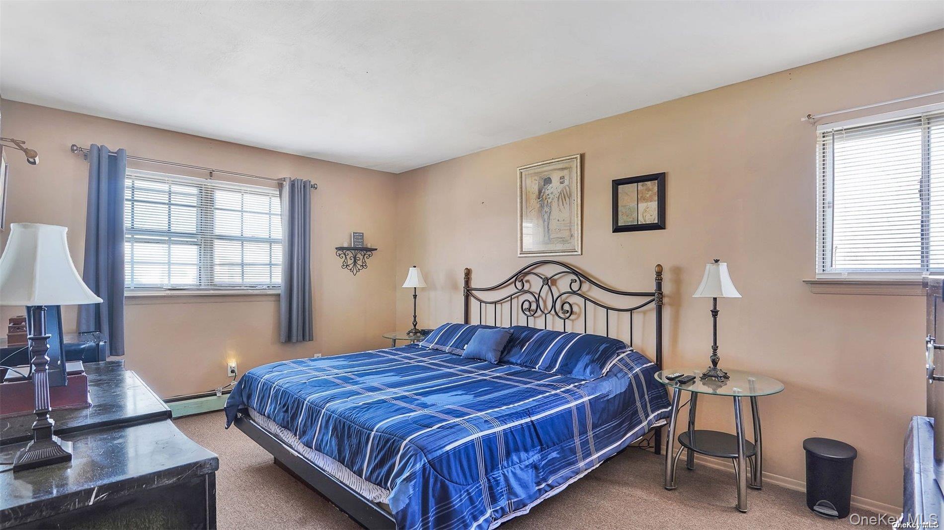 10 Maria Court, Holbrook, NY 11741