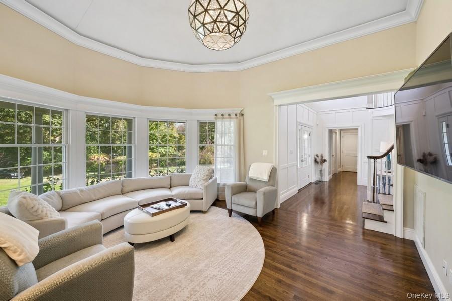 39 Smugglers Path, Jamesport, NY 11947