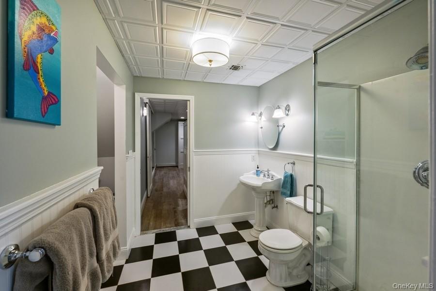 39 Smugglers Path, Jamesport, NY 11947