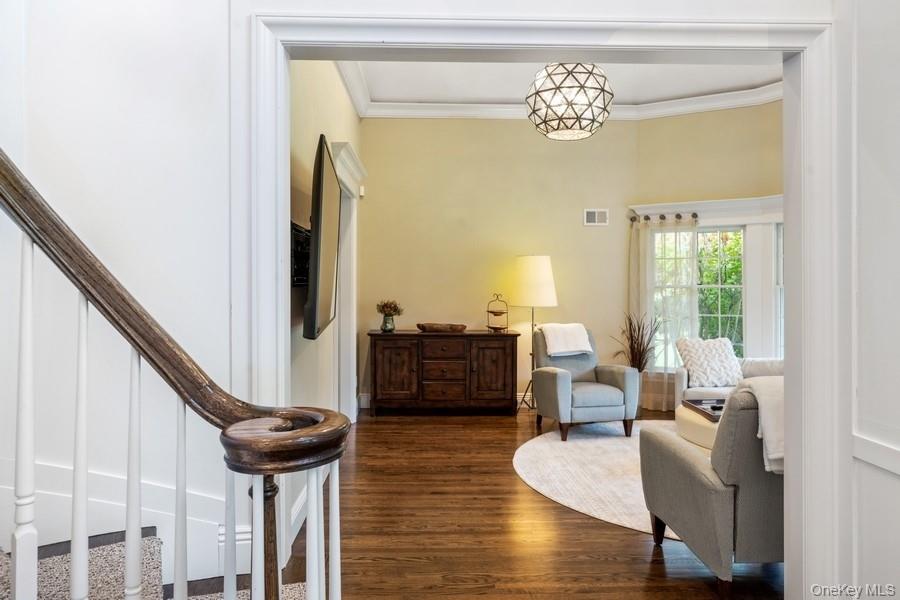 39 Smugglers Path, Jamesport, NY 11947