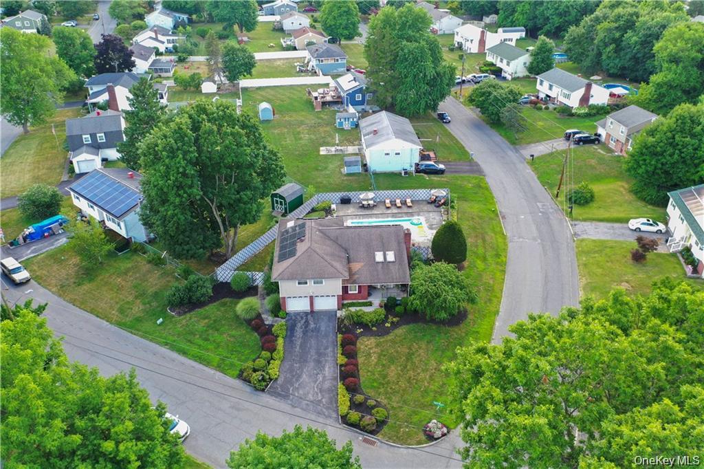 2 Split Tree Drive, New Windsor, NY 12553