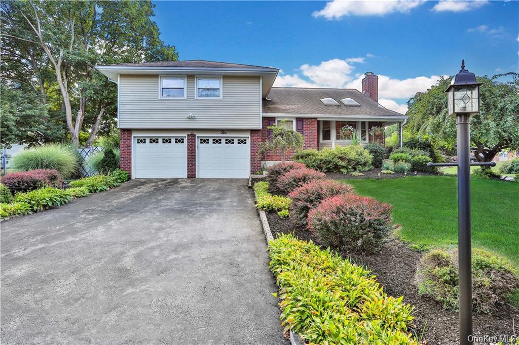 2 Split Tree Drive, New Windsor, NY 12553