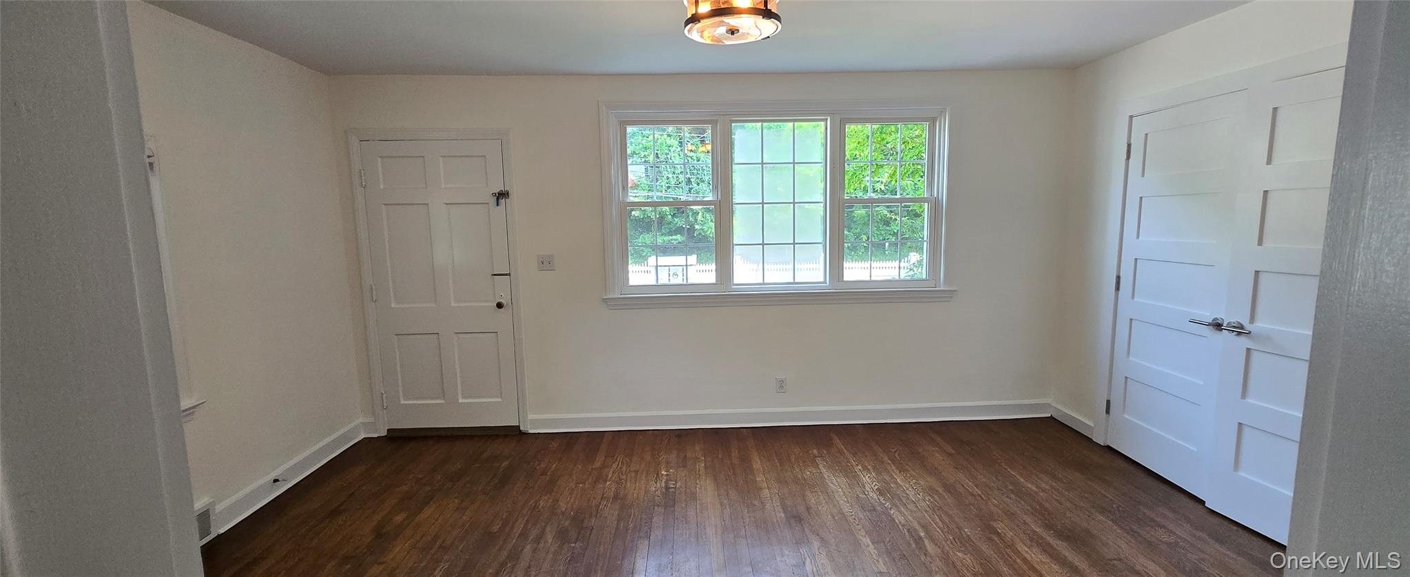 338 Main Street, East Setauket, NY 11733