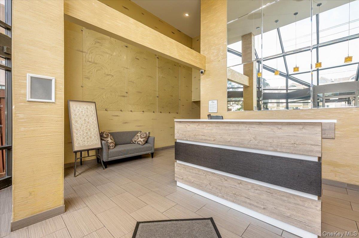 100 W Broadway # 6W, Long Beach, NY 11561