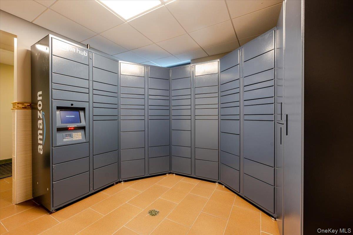 100 W Broadway # 6W, Long Beach, NY 11561