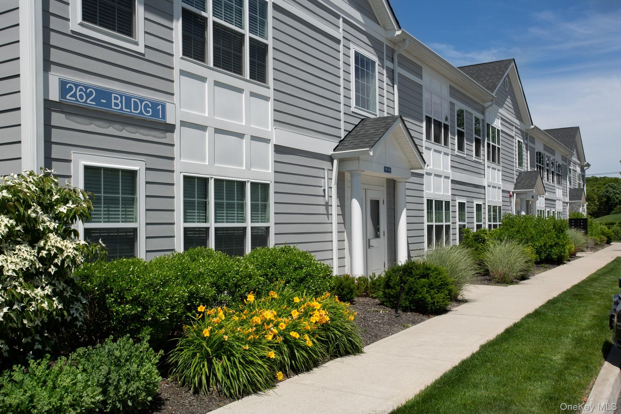 262 Indian Head Road # 310, Kings Park, NY 11754