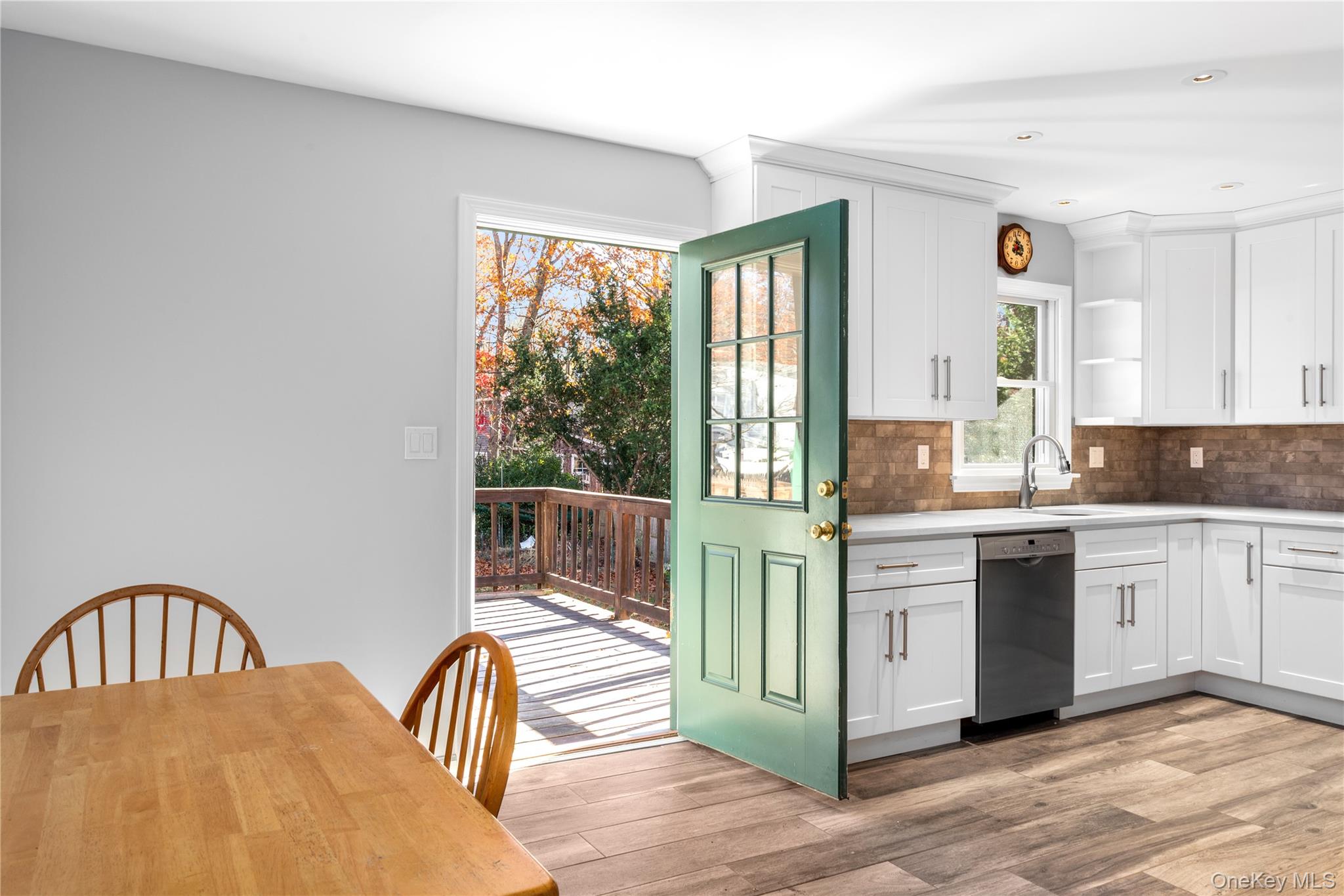 11 Seneca Trail, Ridge, NY 11961