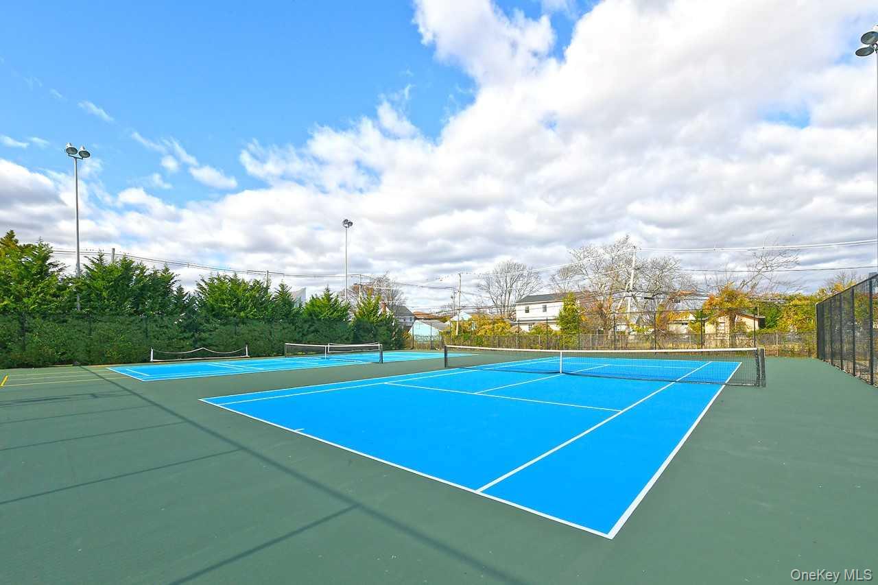 ONE ANCHORAGE Way # 1408, Freeport, NY 11520