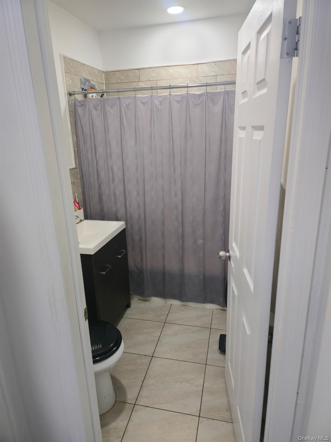 4216 Edson Avenue, Bronx, NY 10466