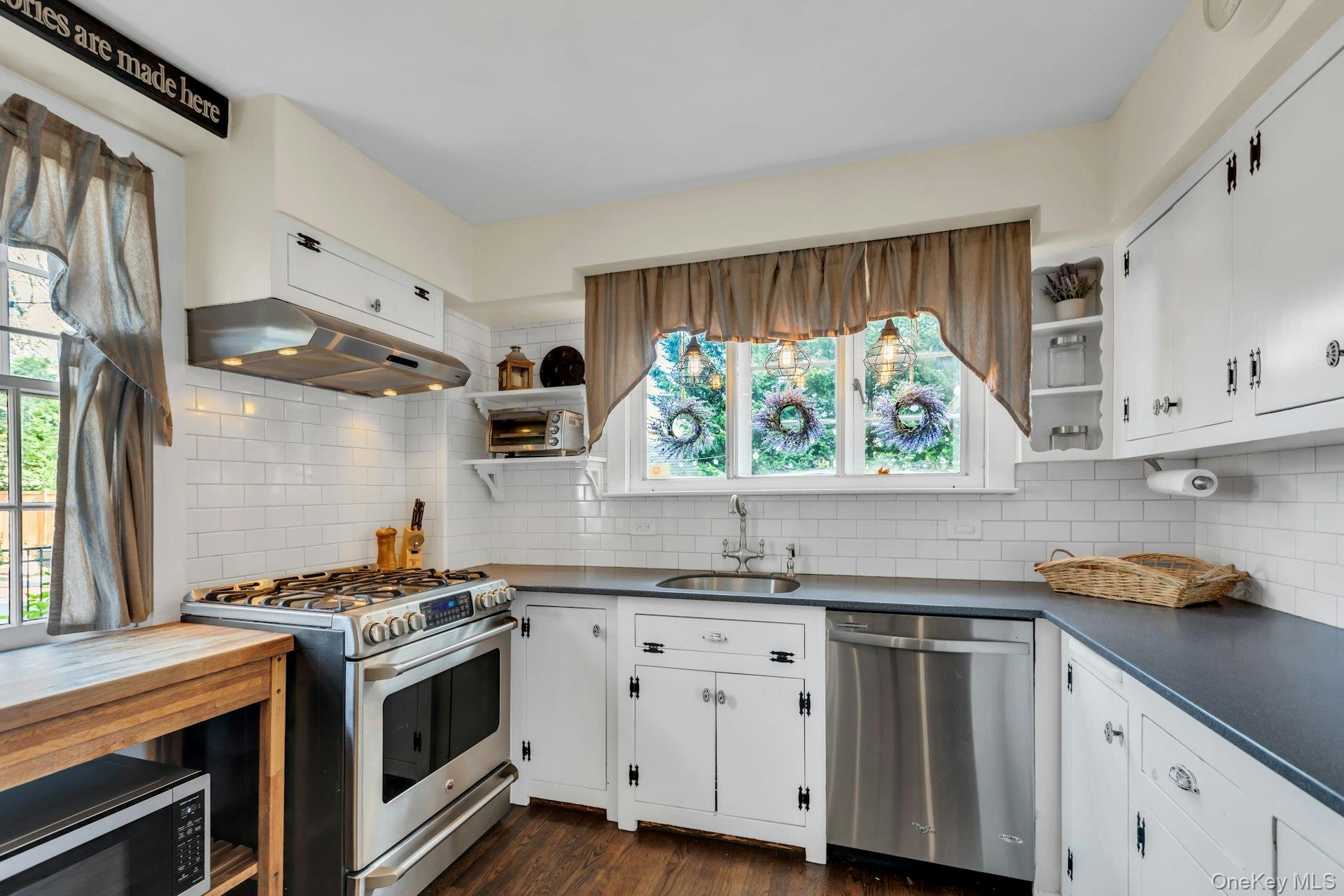 105 Academy Street, Bayport, NY 11705