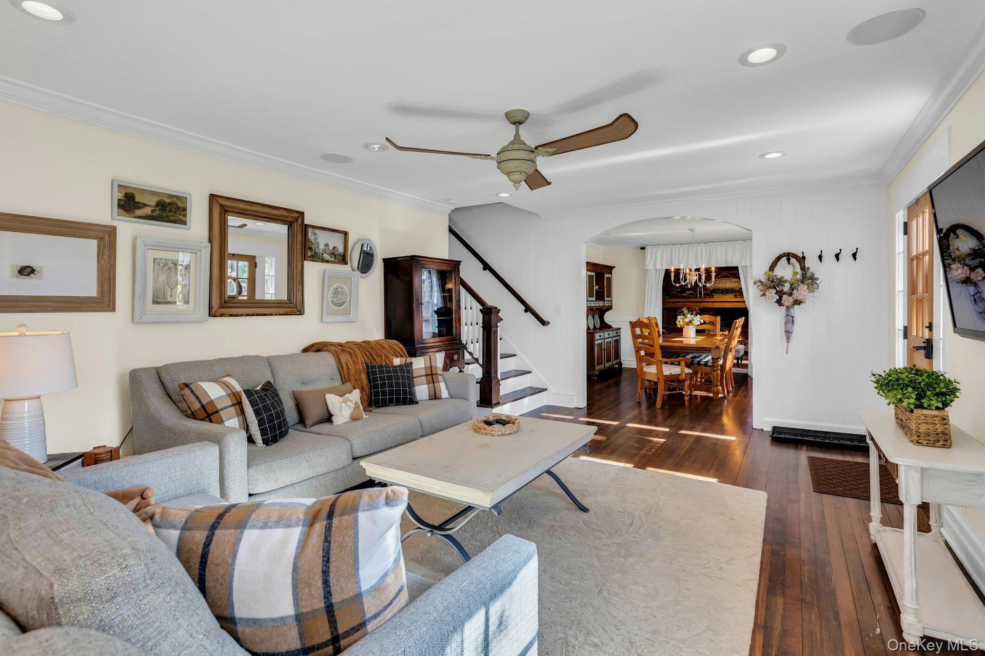 105 Academy Street, Bayport, NY 11705