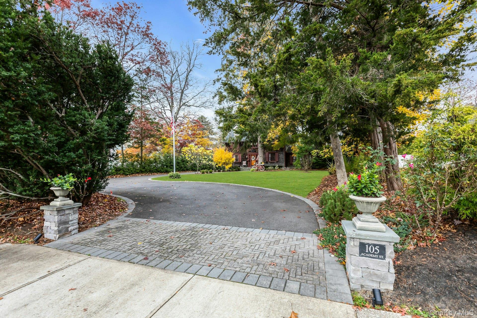 105 Academy Street, Bayport, NY 11705