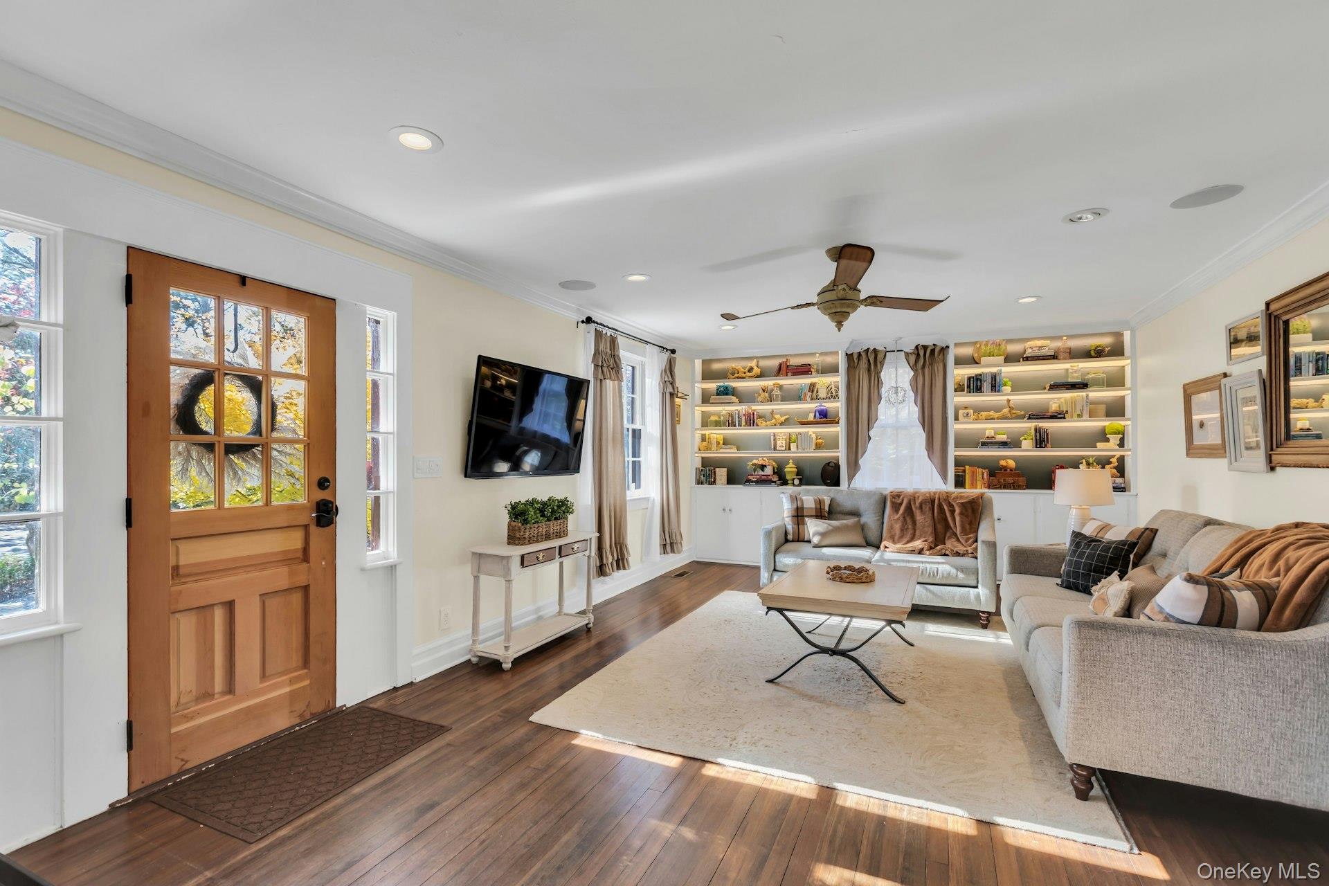 105 Academy Street, Bayport, NY 11705