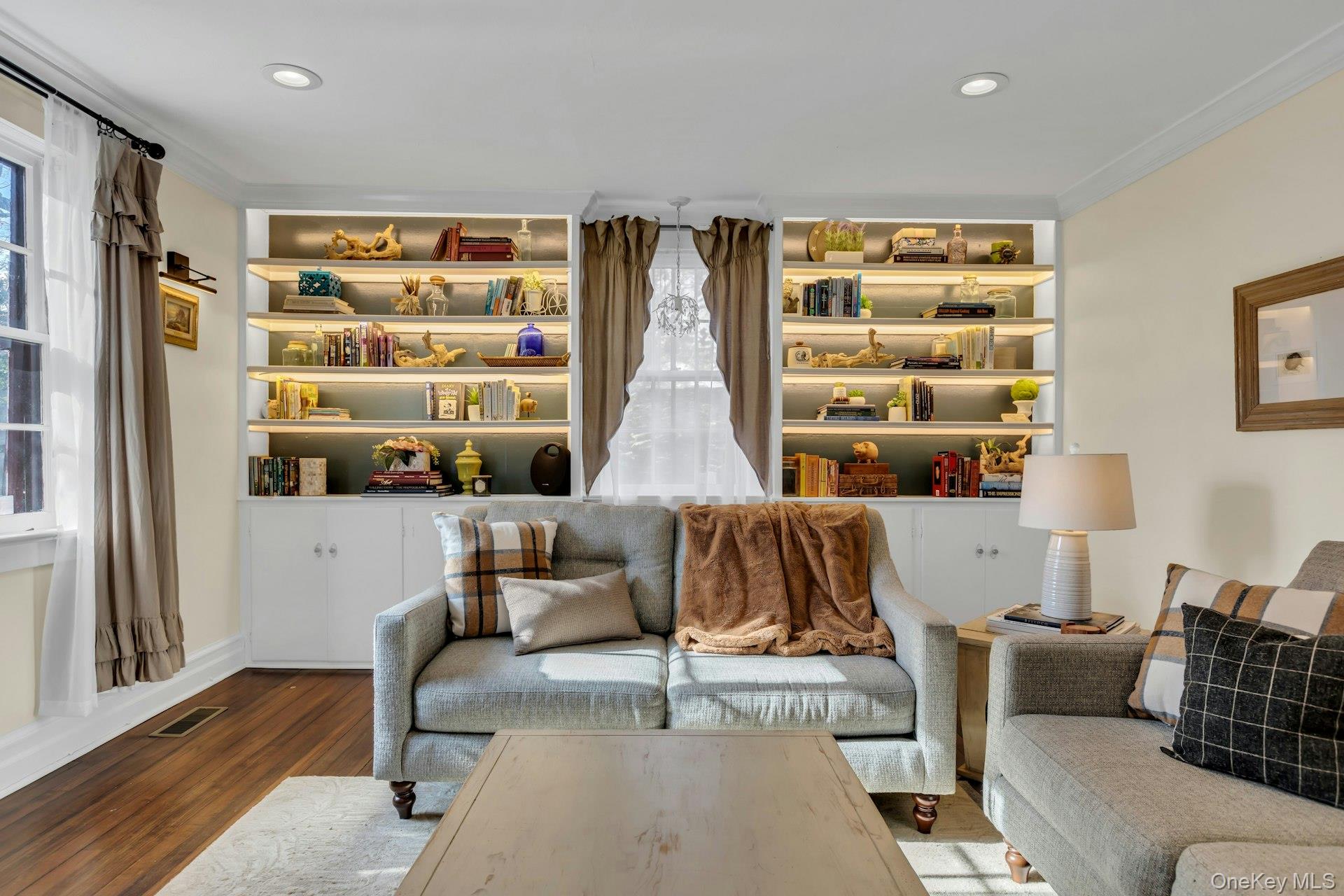 105 Academy Street, Bayport, NY 11705