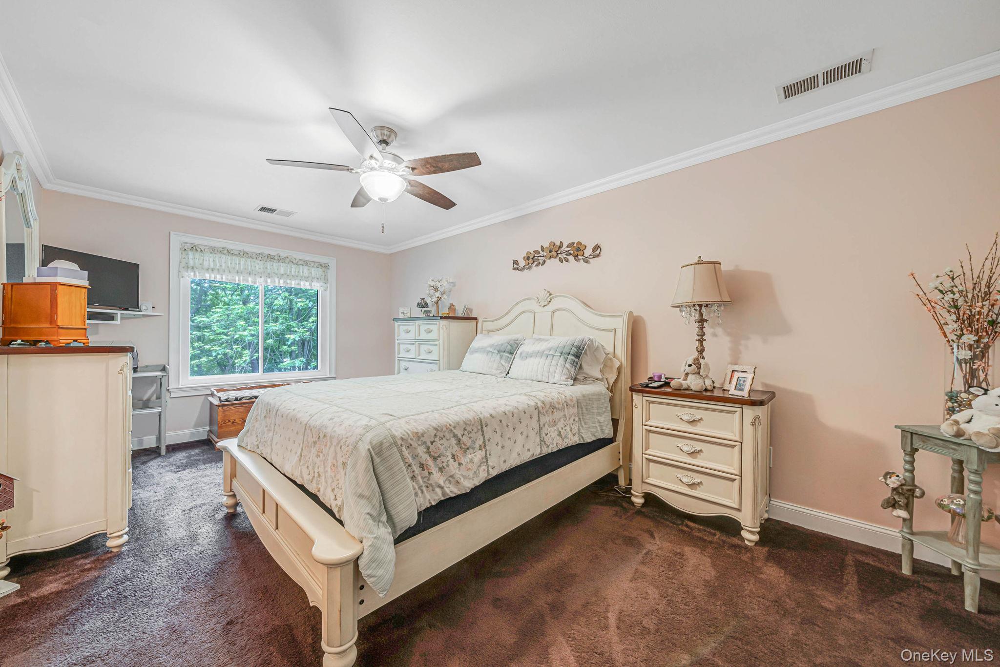 124 Birchwood Road # 124, Coram, NY 11727