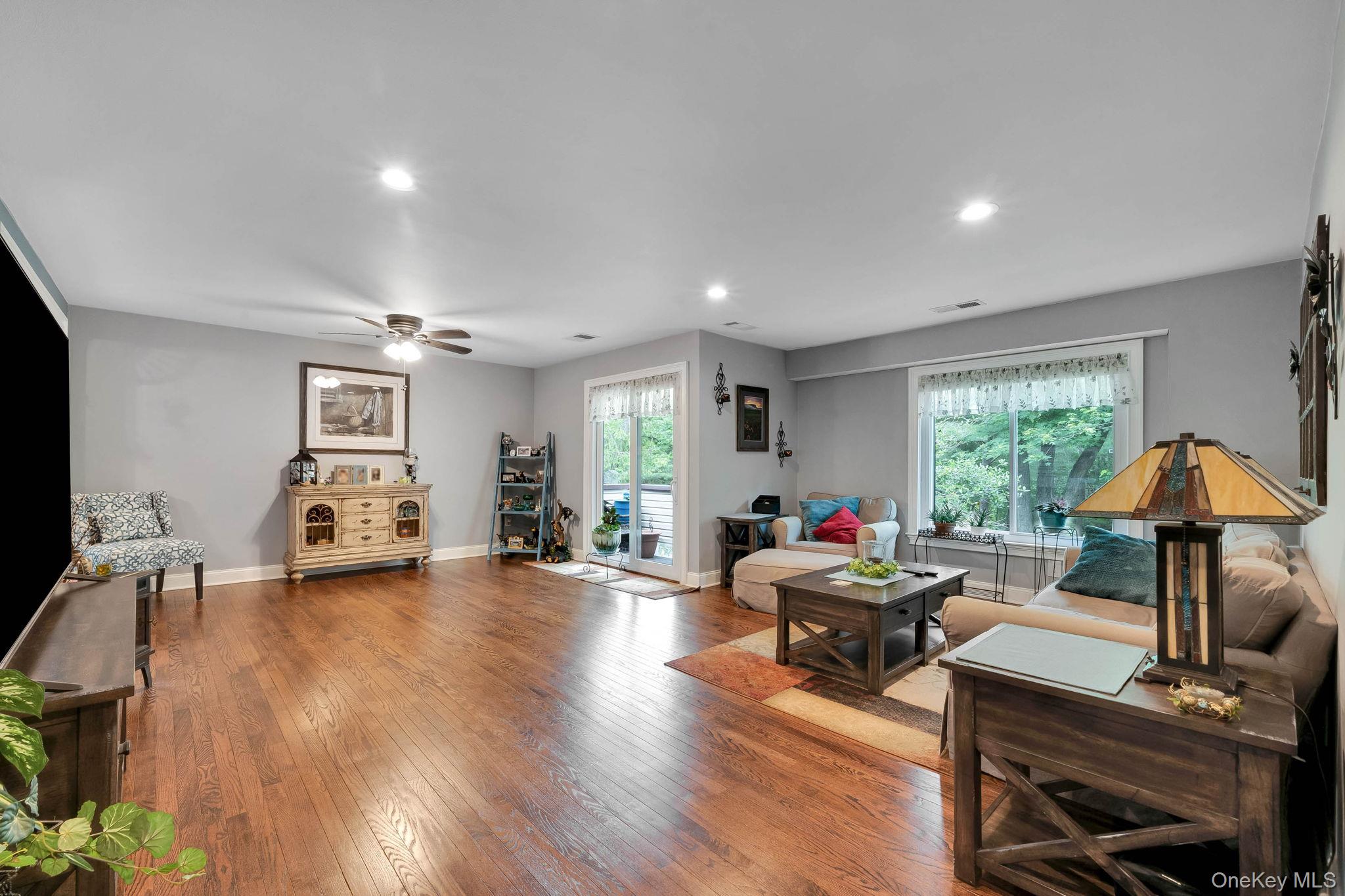 124 Birchwood Road # 124, Coram, NY 11727