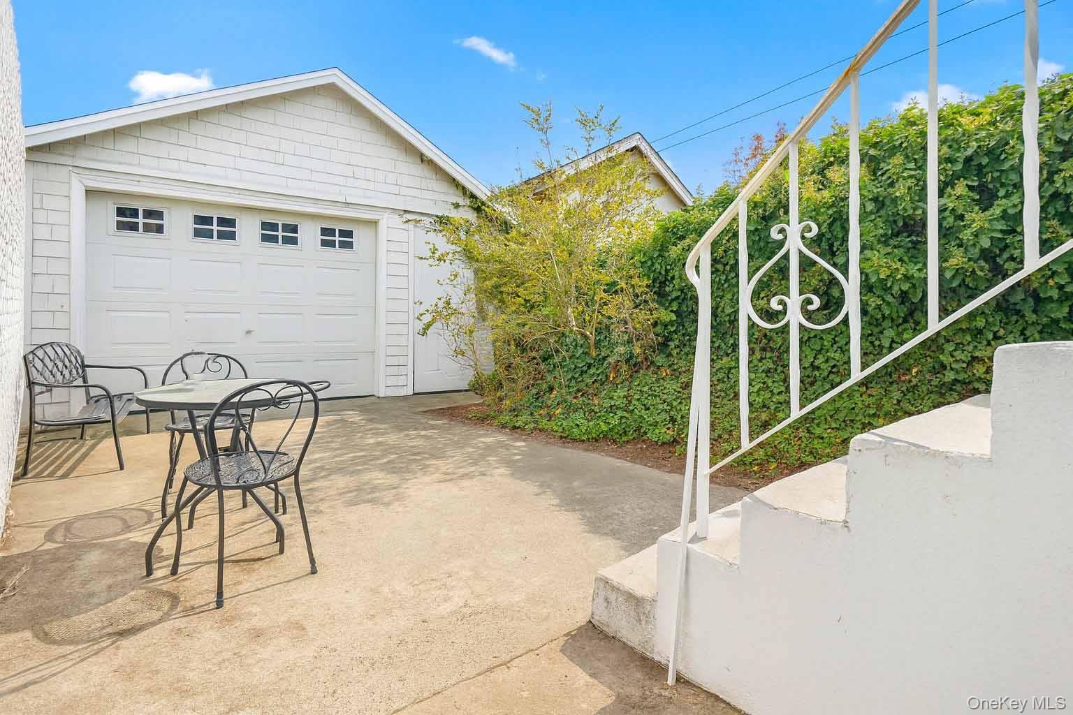 62-63 60th Drive, Maspeth, NY 11378