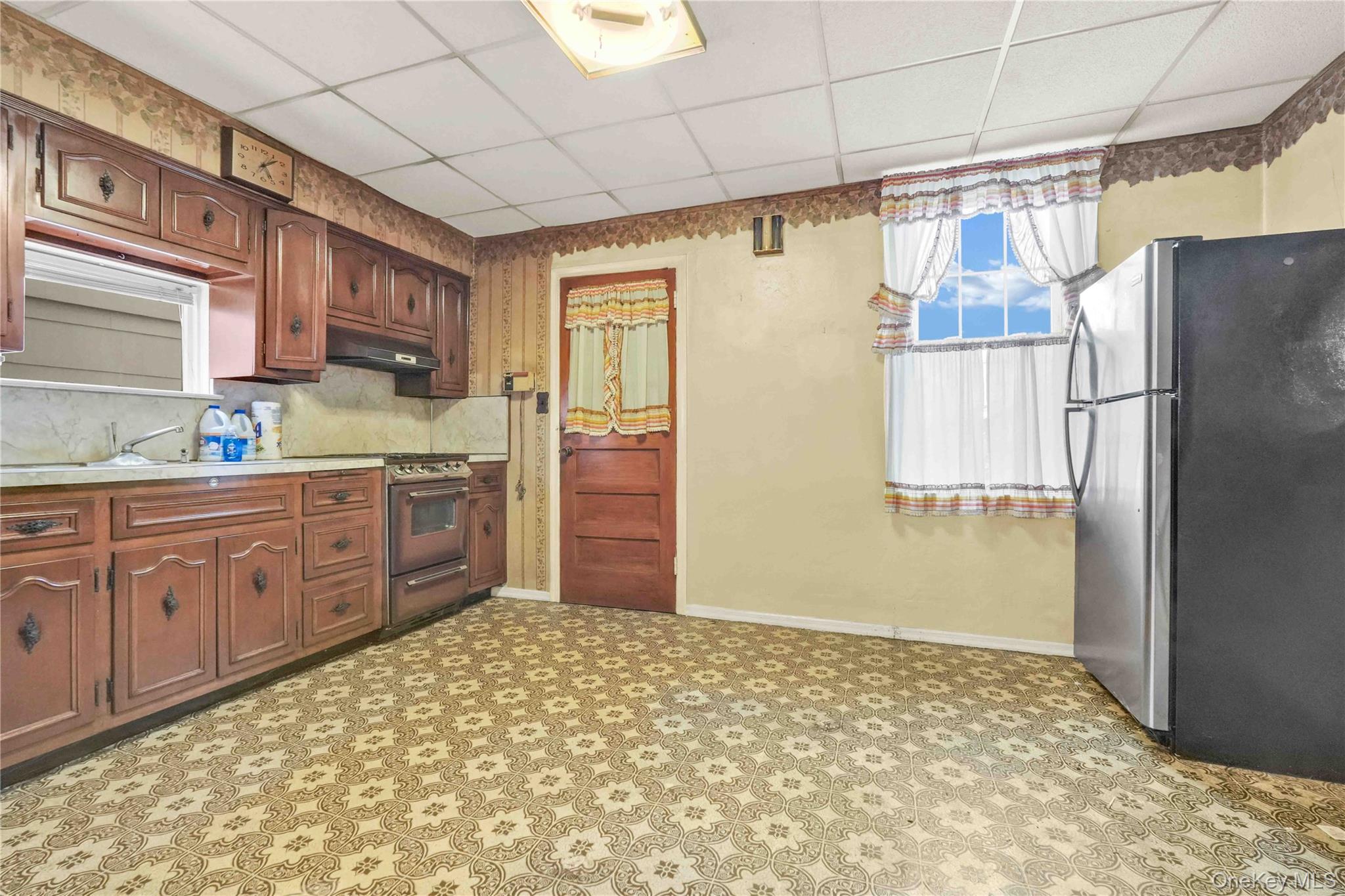 62-63 60th Drive, Maspeth, NY 11378