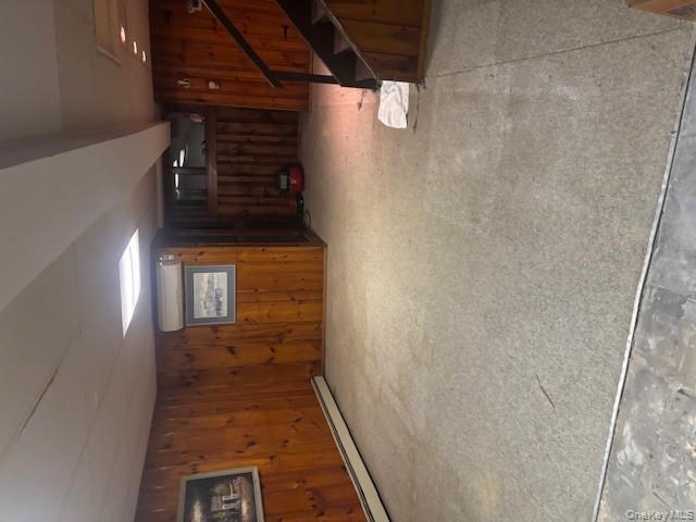 404 Bauer Place, Mineola, NY 11501