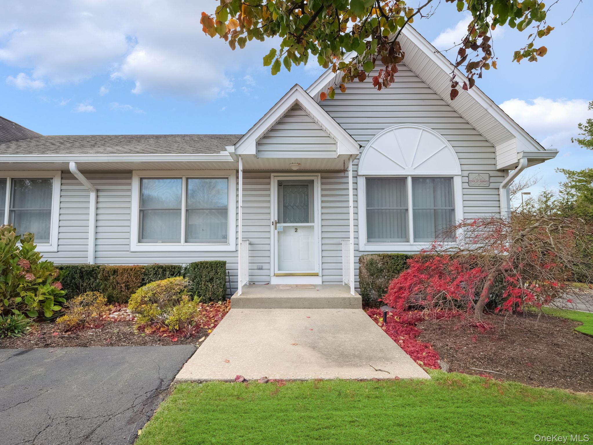 2 Windsor Circle, New City, NY 10956