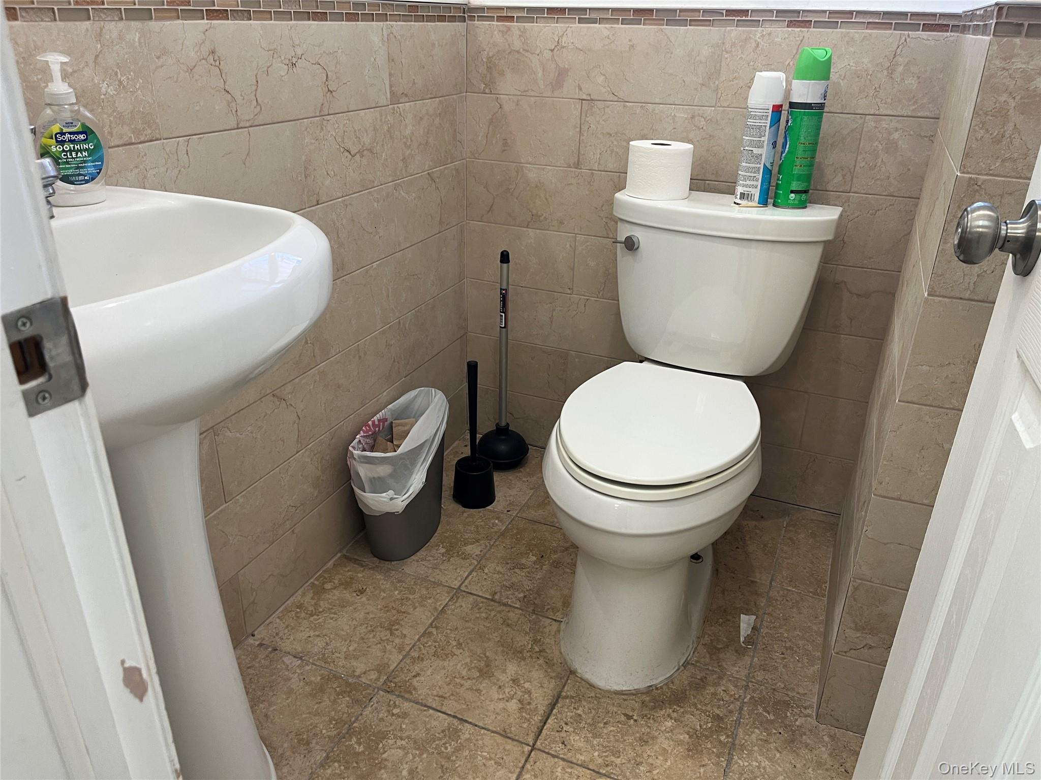 251-11 Northern Boulevard, Little Neck, NY 11362