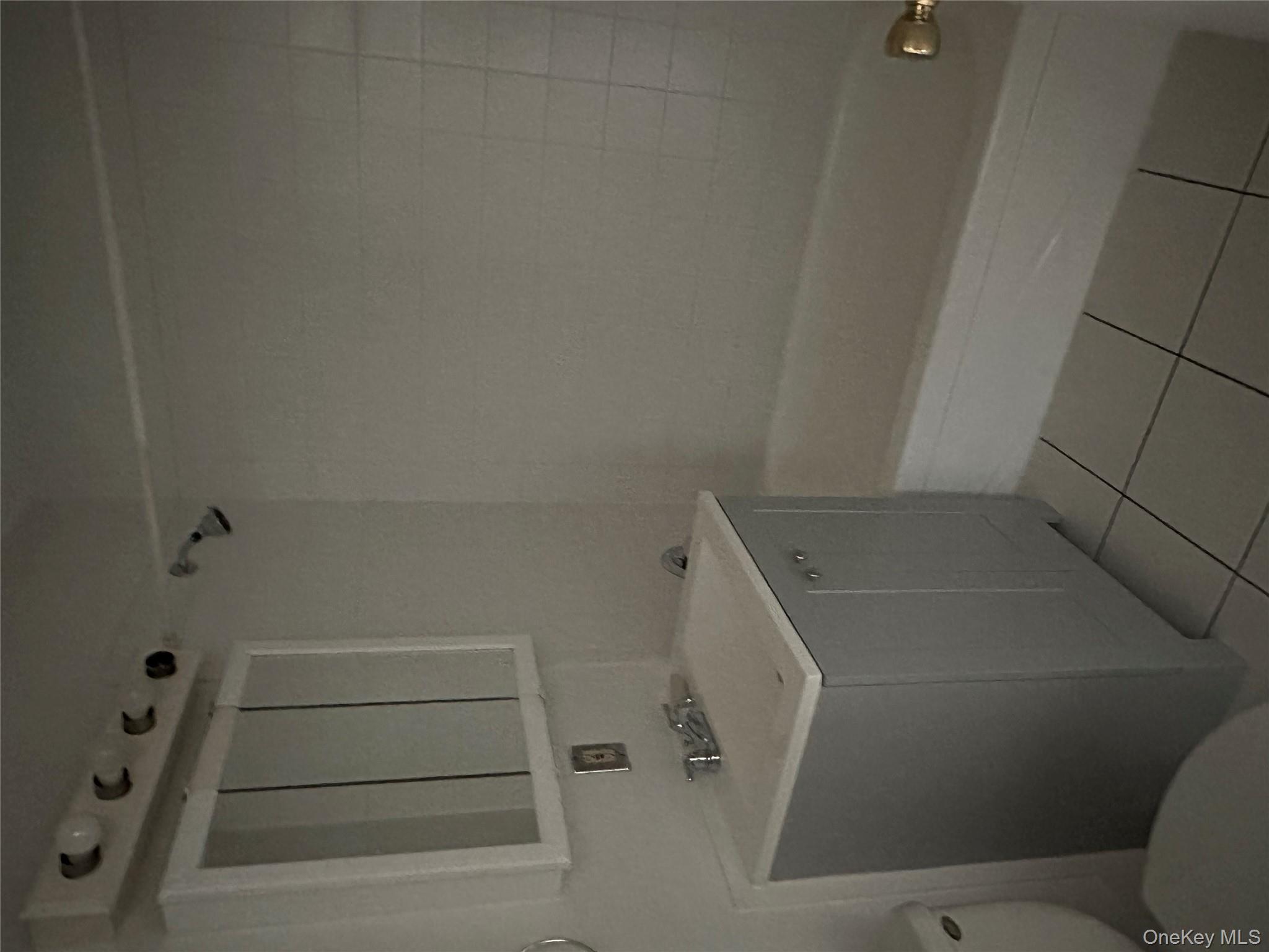 603 Barclay Manor # 6C, Newburgh, NY 12550