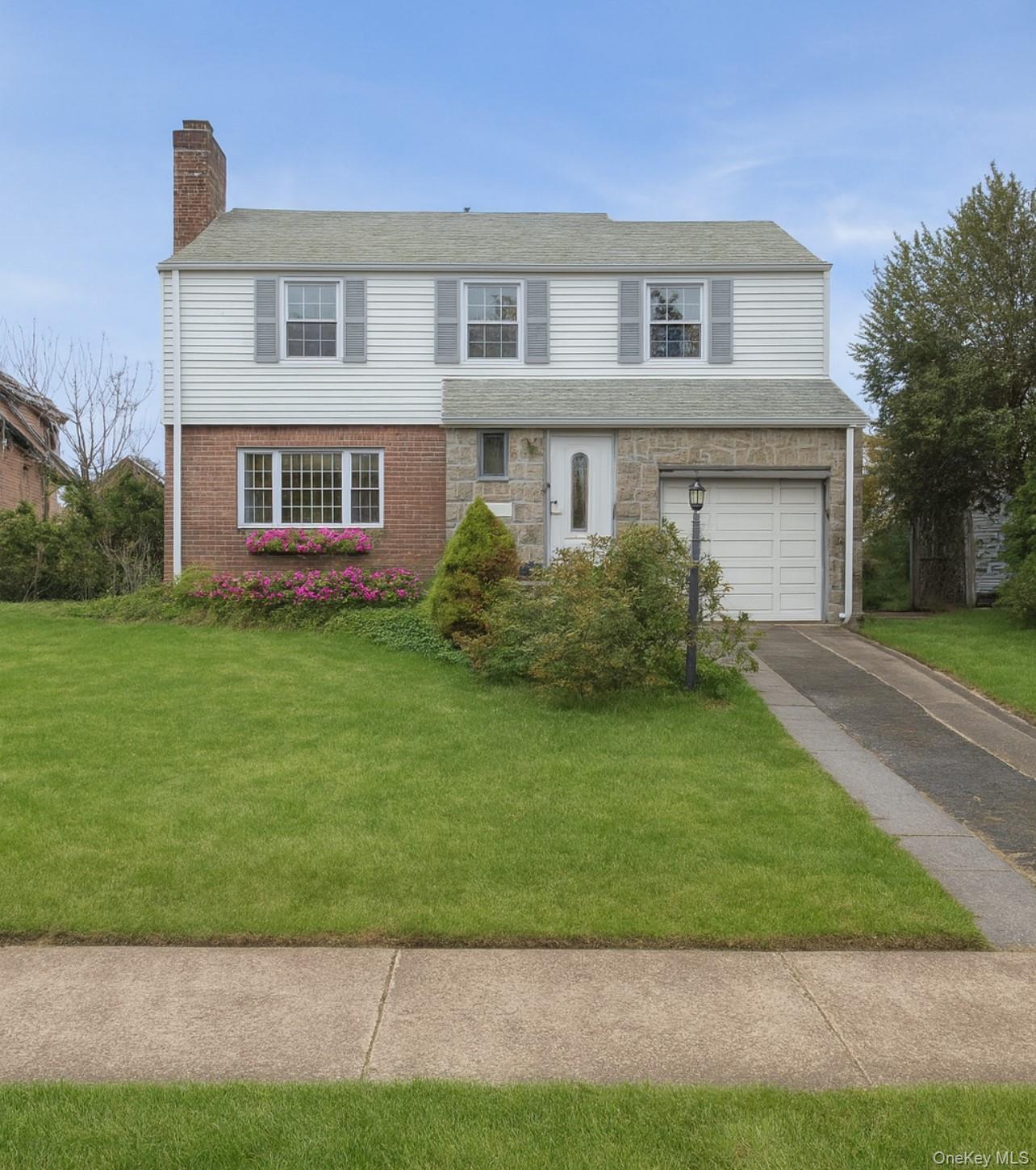 162-49 13th Avenue, Beechhurst, NY 11357