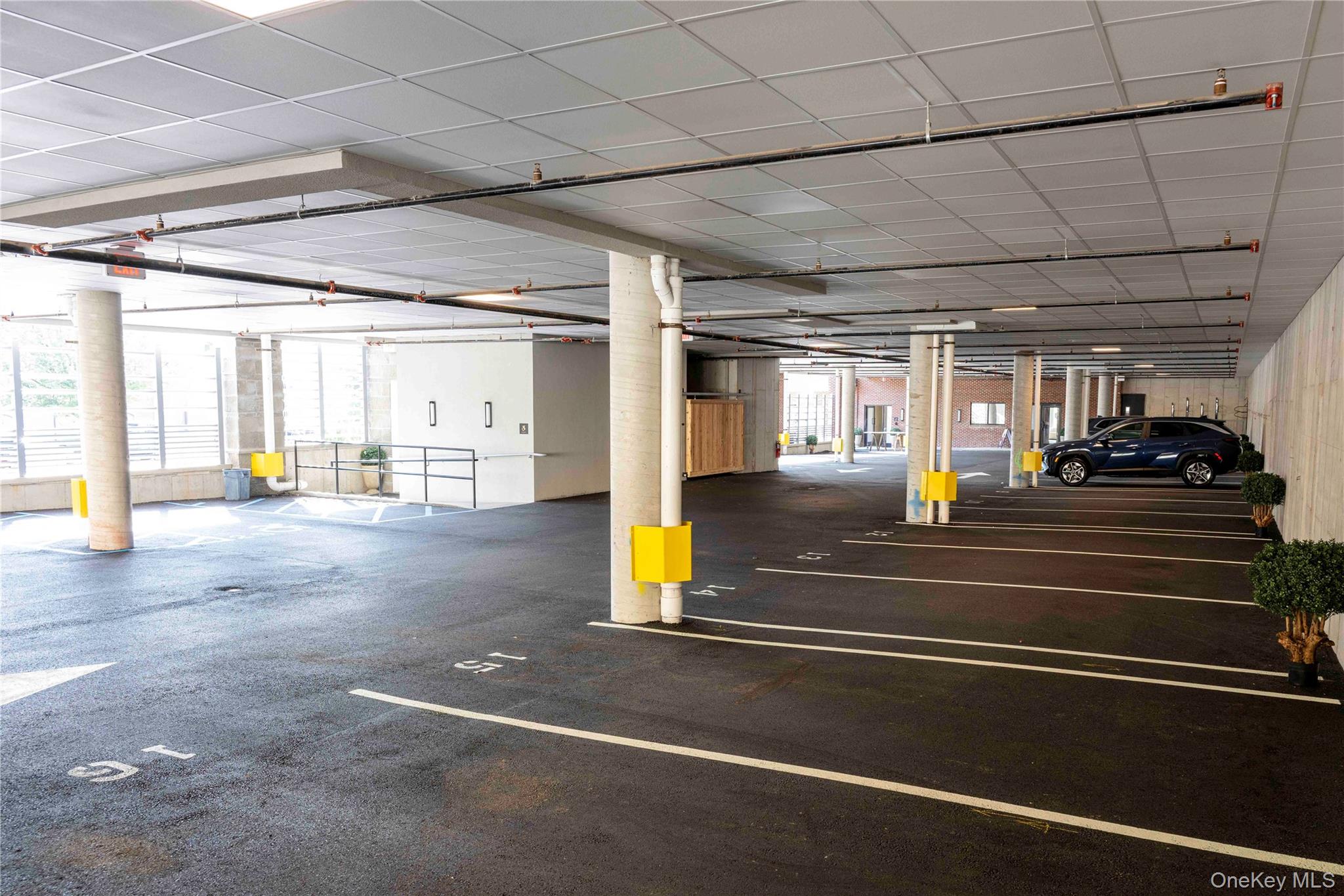 100 E Putnam Avenue # 304, Call Listing Agent, CT 06807