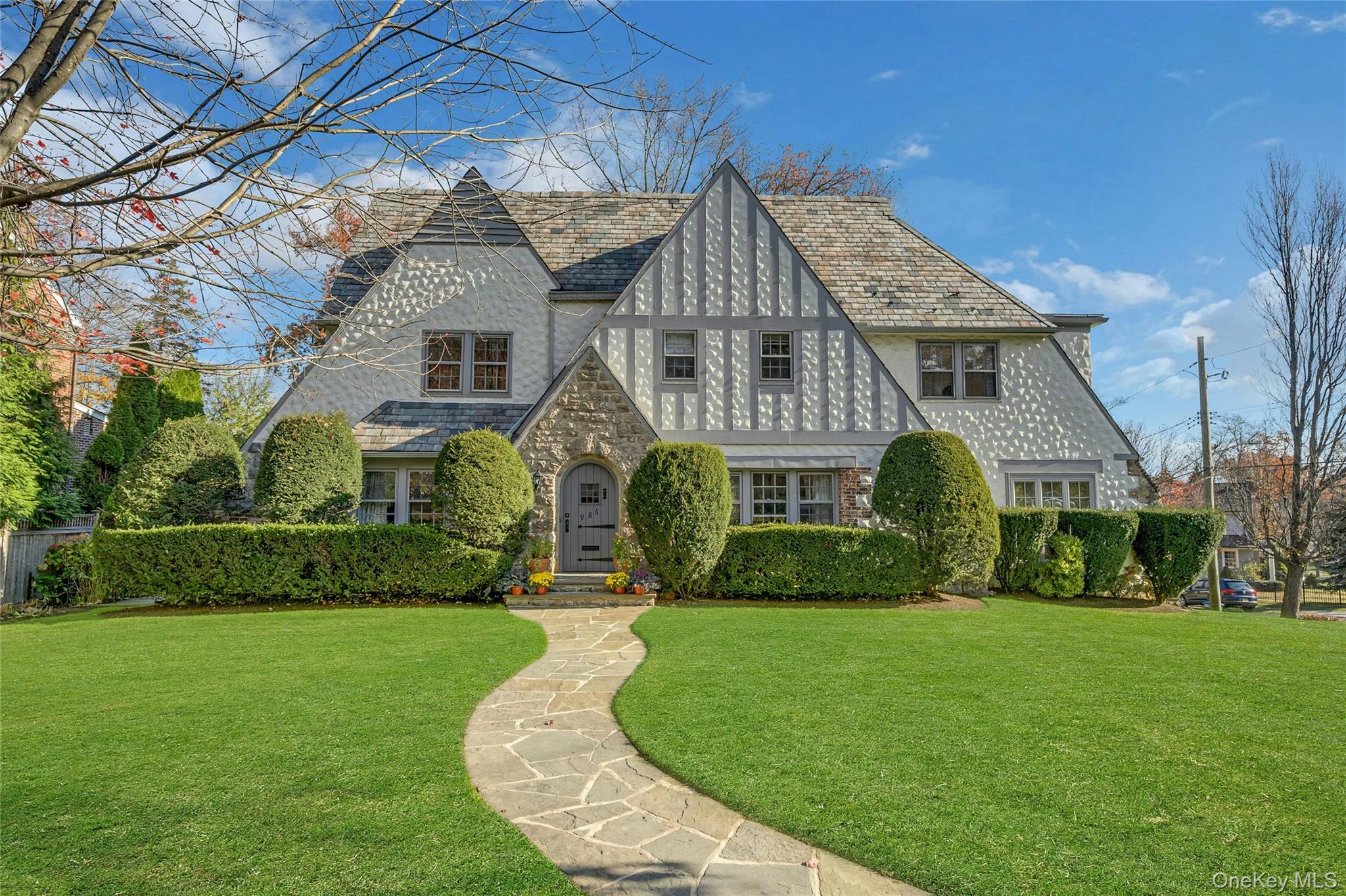 986 Plymouth Street, Pelham, NY 10803