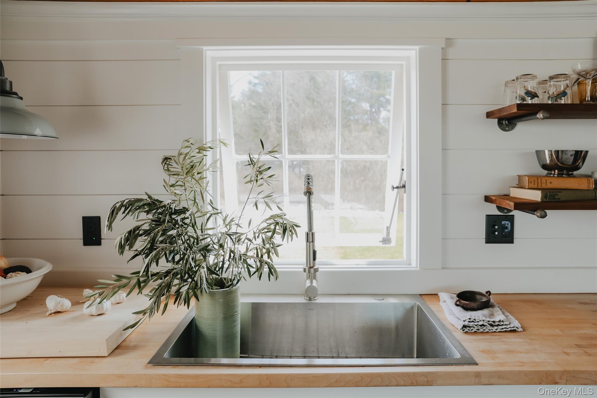 433 Rapp Road, Kinderhook, NY 12184