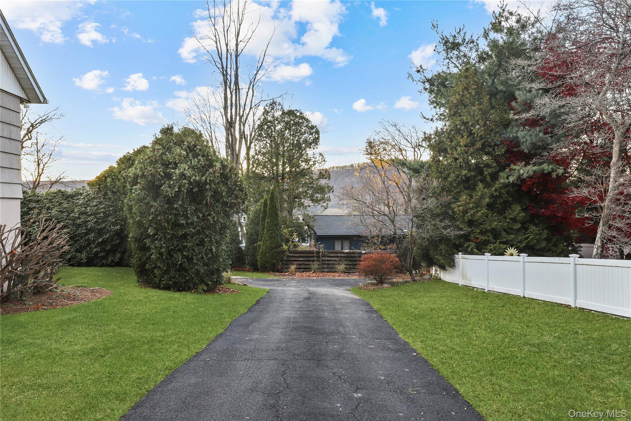 350 Commerce Street, Hawthorne, NY 10532