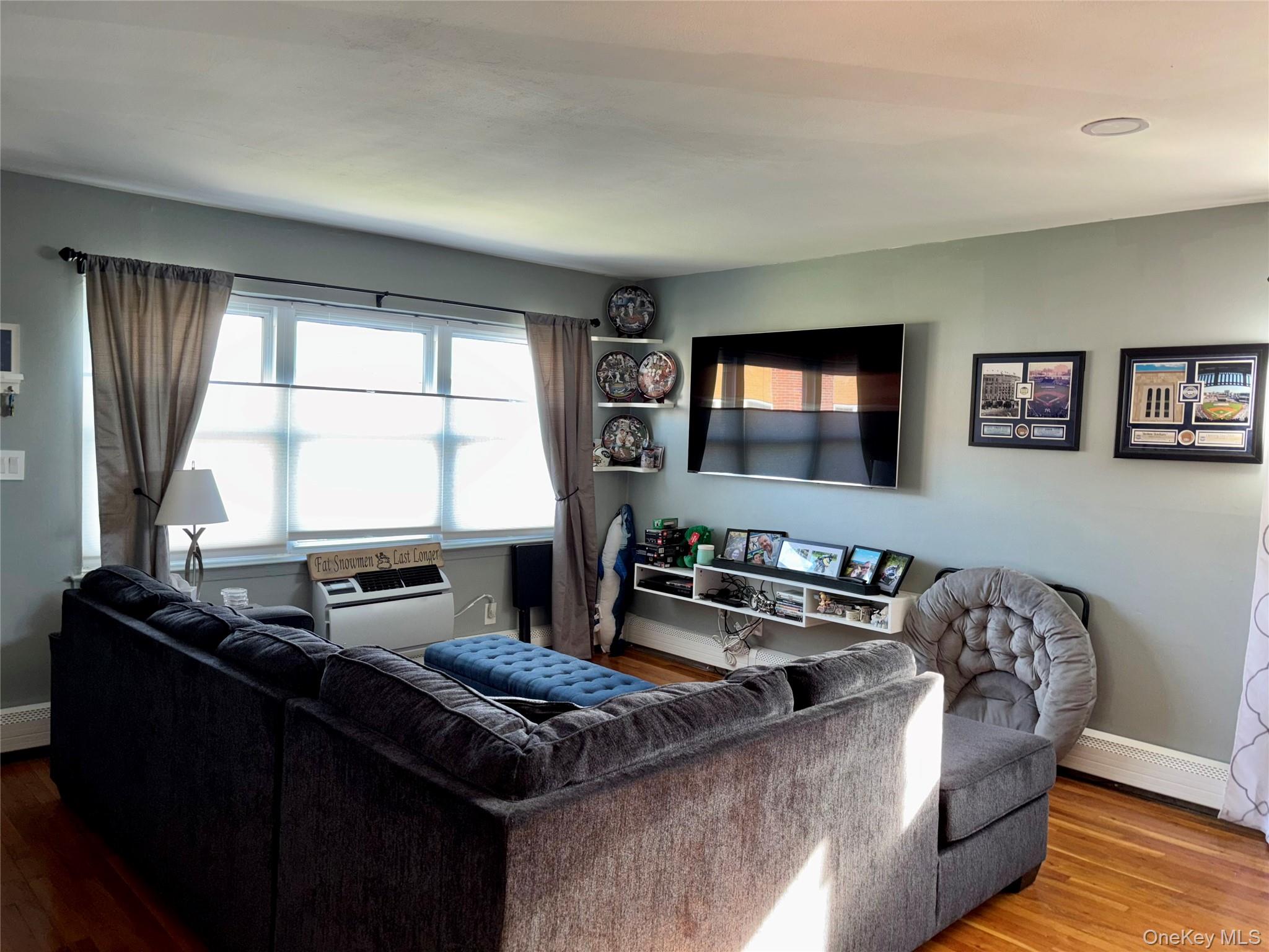 33 Farber Drive # 33, West Babylon, NY 11704