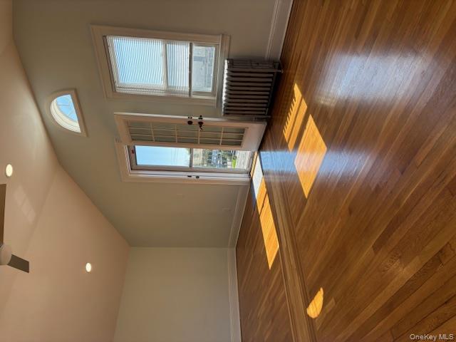 367 E Chester Street # Upper, Long Beach, NY 11561